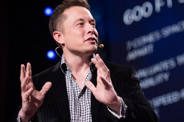 Elon Musk - CEO của Tesla và SpaceX nêu ngắn gọn.