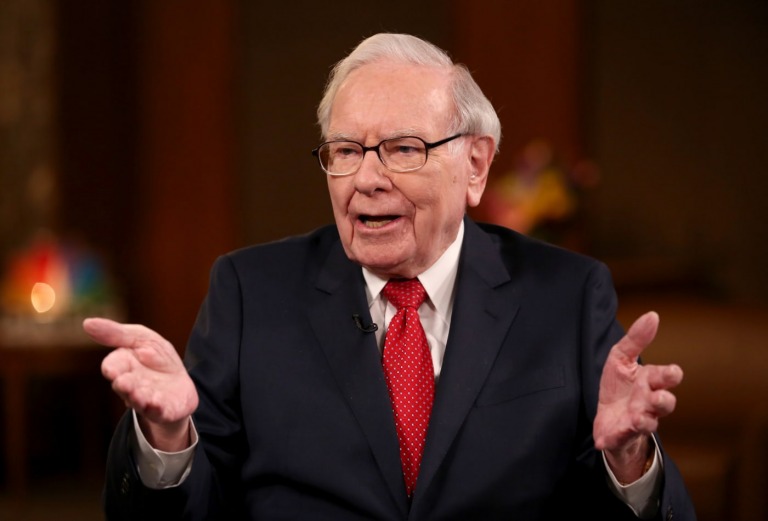 Học Warren Buffett trau dồi ngay kĩ năng này để thay đổi cuộc đời