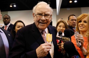 Warren Buffett thích làm gì ngoài giờ làm việc?