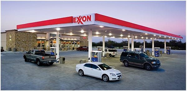 Exxon là một công ty nhỏ của Standard Oil còn tồn tại đến ngày nay.