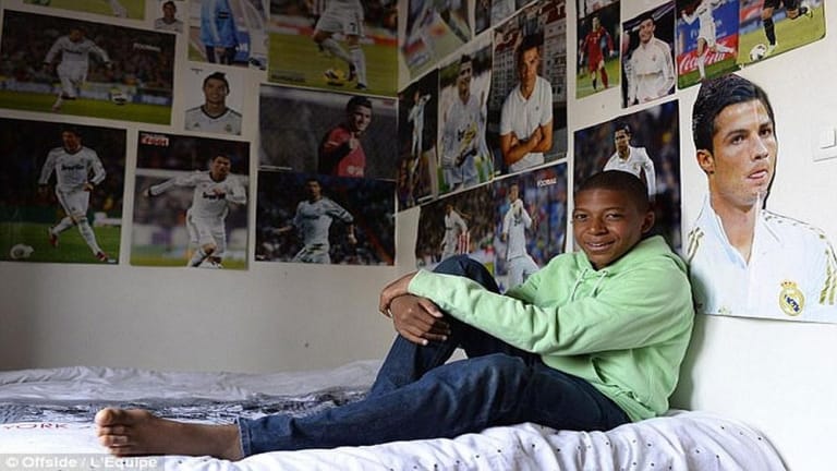 Ngay từ khi còn nhỏ, Mbappe đã có tham vọng vươn lên hàng ngũ ngôi sao hàng đầu như Cristiano Ronaldo