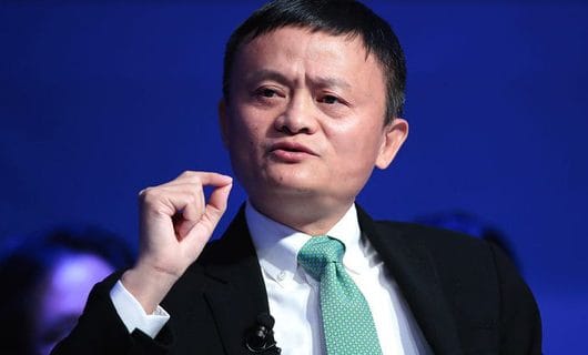 Jack Ma trong buổi gặp gỡ nhân viên Yahoo