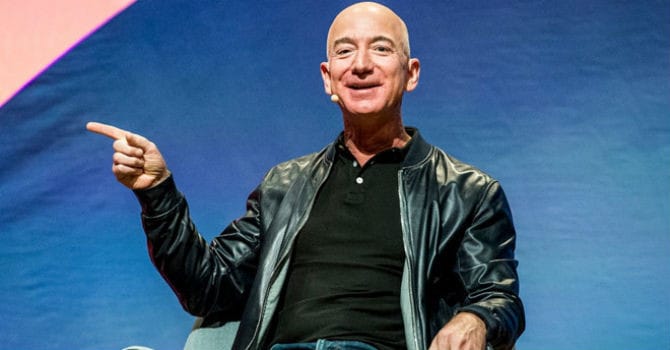 Jeff Bezos ngủ 8 tiếng 1 ngày để không quyết định sai