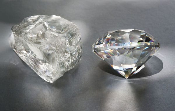 Những viên kim cương thô không có giá cao