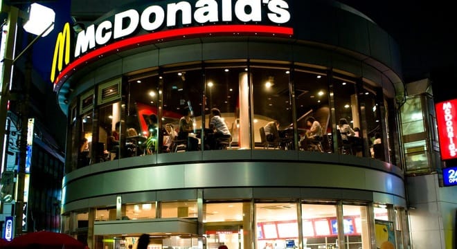 McDonald’s – người khổng lồ trong lĩnh vực đồ ăn nhanh