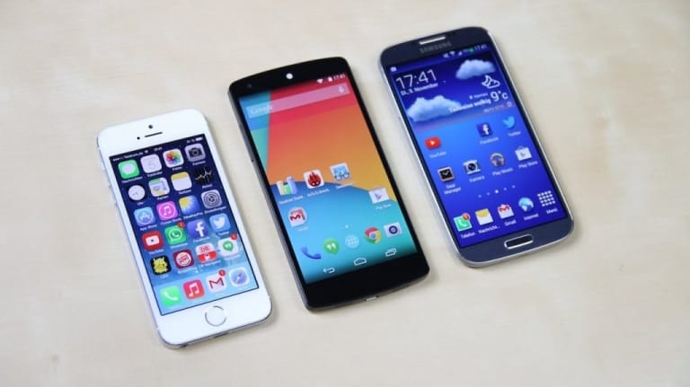 Nexus sản phẩm cạnh tranh với Samsung và Apple 