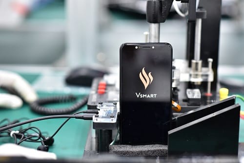 Đại diện Vinsmart kỳ vọng, chiếc điện thoại này sẽ góp phần đem lại cuộc sống tiện ích, hiện đại cho người dân Việt Nam.