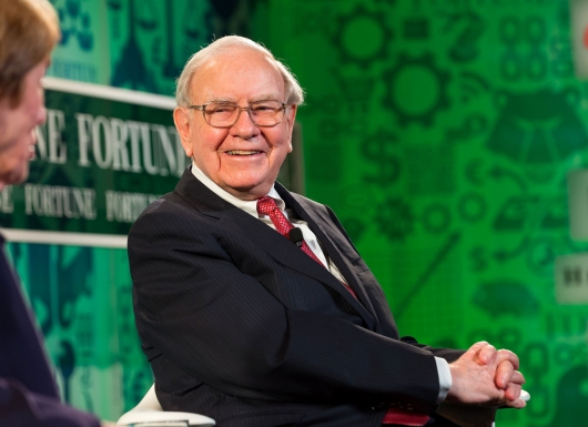 Khi nhận được một đề nghị đầu tư, Buffett luôn nhìn vào chất lượng của món hàng trước khi quan tâm tới giá cả của nó.