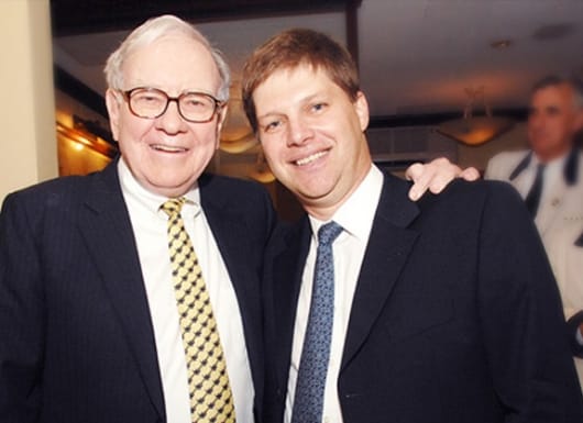 "Ăn trưa với Warren Buffett là khoản đầu tư siêu lợi nhuận của tôi"