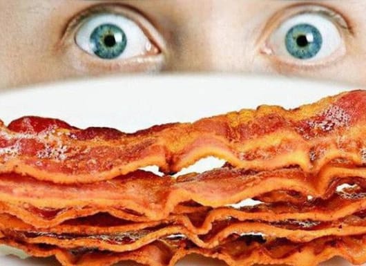 "Cú lừa" marketing mang tên thịt xông khói (bacon): Khi bác sĩ bị mua chuộc để “dắt mũi” người dùng rằng bữa sáng cần ăn no nhất trong ngày