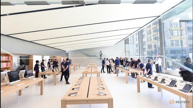 Cửa hàng bán lẻ mới của Apple tại San Francisco, bang California vào tháng 5 năm 2016