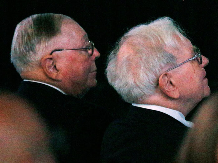 Dù Munger đã 95 tuổi, còn Buffett 88, cả hai đều chưa có kế hoạch nghỉ hưu trong tương lai gần.