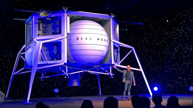 Tỷ phú Jeff Bezos giới thiệu về tàu đổ bộ Mặt Trăng Blue Moon ngày 9/5/2019