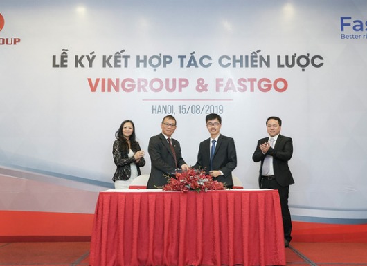 Sau khi thành lập VinBus, Vingroup tiếp tục bắt tay với Fastgo, đưa 1.500 xe Fadil tham gia thị trường xe công nghệ