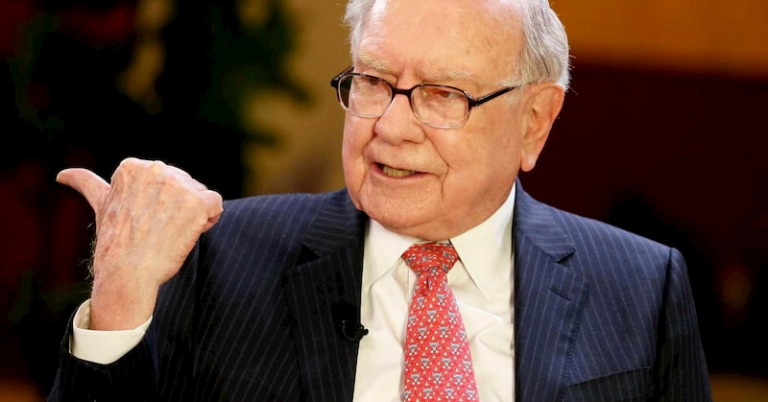 Warren Buffett - Thật khó đầu tư tốt hơn trung bình khi đi theo đám đông