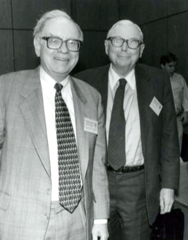 Cổ đông lâu năm của Berkshire Hathaway thoái hết vốn, chê Warren Buffett đã hết thời