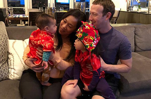 Mark Zuckerberg và vợ vẫn hẹn hò mỗi tuần