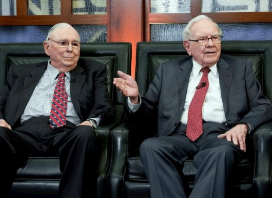 Cuộc trò chuyện của Warren Buffett và Charlie Munger: Họ đã bàn luận gì về đầu tư?