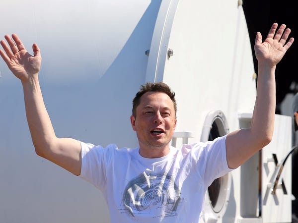 Elon Musk kiếm và tiêu khối tài sản 38,2 tỷ USD ra sao