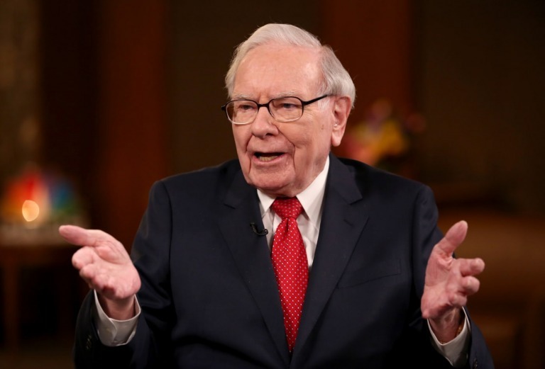 Thế khó của Warren Buffett và Berkshire Hathaway trong việc sử dụng lượng tiền mặt khổng lồ để đầu tư vào những thương vụ tầm cỡ.