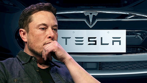 Elon Musk: Cứ làm sản phẩm tốt thì giá cổ phiếu tự khắc sẽ tăng