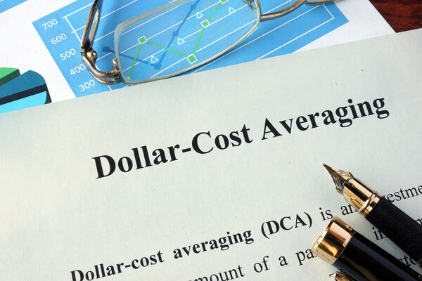 Bình quân giá DCA – Dollar-Cost Averaging là gì? LỢI và HẠI?