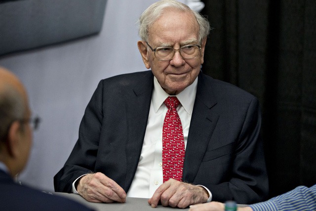 8 chia sẻ về đầu tư và lãnh đạo của Warren Buffett trong cuốn sách mới của tỷ phú Mỹ