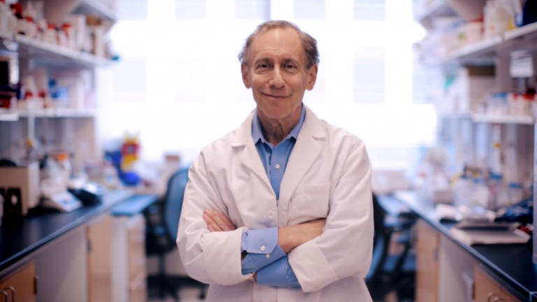 Thêm một giáo sư MIT trở thành tỷ phú nhờ công ty nghiên cứu vaccine Covid-19