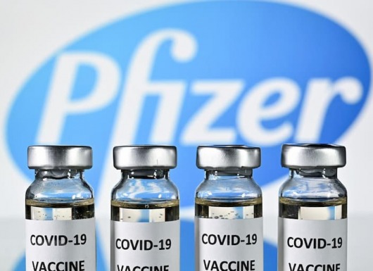 Chứng khoán châu Á trái chiều sau khi Mỹ cấp phép cho vaccine của Pfizer