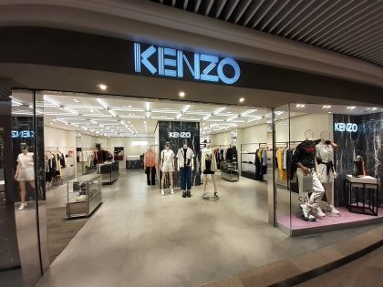 Kenzo Takada: Biểu tượng thời trang đầy tranh cãi của Nhật Bản