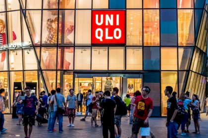 Uniqlo trở thành đế chế thời trang toàn cầu thế nào?