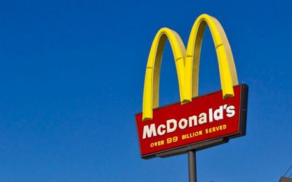 Bạn tưởng McDonald's bán bánh burger mà giàu ư, nhầm to! Nhờ chiến lược tinh vi này, họ là một trong 5 đại gia BĐS hàng đầu thế giới