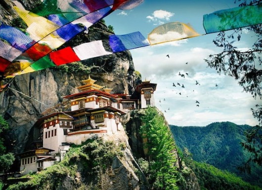 Bhutan - 'Vương quốc hạnh phúc' và những điều độc nhất vô nhị: Không smartphone, không thuốc lá và không GDP