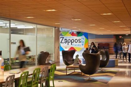 Di sản của “tỷ phú bán giày” Tony Hsieh: Văn hoá doanh nghiệp của đế chế Zappos