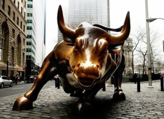 Cặp bò vàng phố Wall: Để mua đáy bán đỉnh, tối đa hóa danh mục đầu tư…