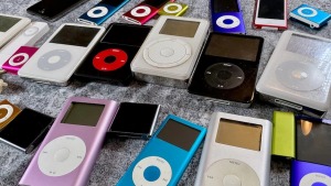 21 năm của iPod: Từ máy nghe nhạc phổ biến nhất thế giới đến ngày bị khai tử - HappyLive