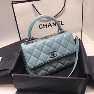 Doanh thu của Chanel tăng vọt nhờ chiến thuật tăng giá - HappyLive