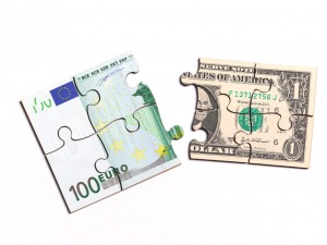 Đồng euro gần ngang giá USD: Ý nghĩa gì cho nhà đầu tư và nền kinh tế?