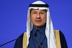 Hoàng tử Arab Saudi: Thị trường dầu mỏ đang bị 'mất kết nối', OPEC+ có thể phải giảm sản lượng