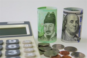 Hàn Quốc: Đồng won mất giá kỷ lục kể từ cuộc khủng hoảng tài chính toàn cầu 2009 - HappyLive