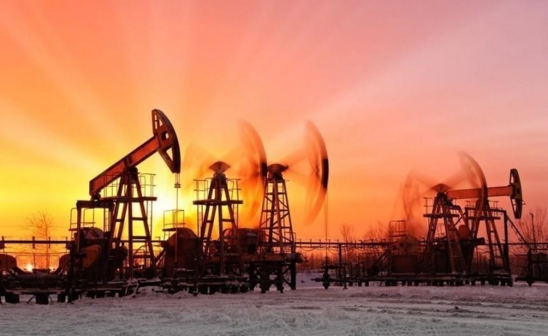 Goldman Sachs: Giá dầu sẽ giảm gần 10% khi nguồn cung của Nga phục hồi - Happy Live