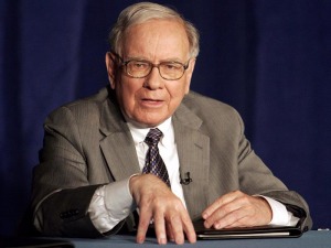 Warren Buffett vừa chi gần 300 triệu USD, mua cổ phiếu Occidental Petroleum ngay cả khi giá dầu thô của Mỹ đang sụt giảm