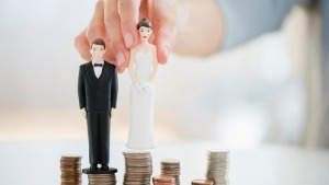 Tài chính hôn nhân và cách các cặp đôi đạt được sự cân bằng giữa tài chính và hạnh phúc