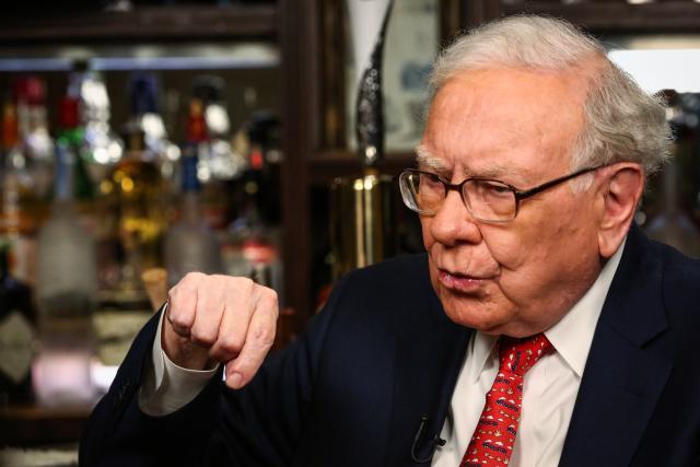 Pha chốt lời "Đỉnh" nhất sự nghiệp của Warren Buffett: Kiếm được 189 tỷ USD sau khi bán cổ phiếu Apple